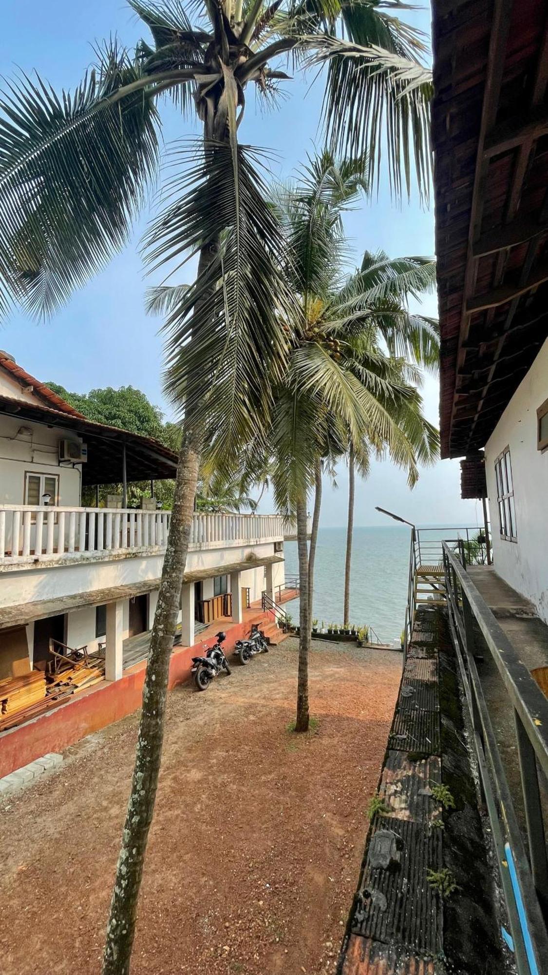 Manshore Bay Kannur Exterior foto